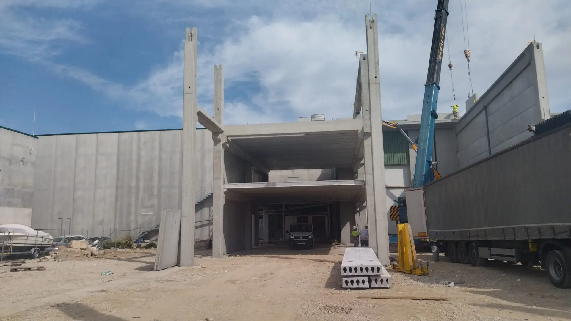 Armado de cimentación para la nave frigorífica de Fructícola Empordà