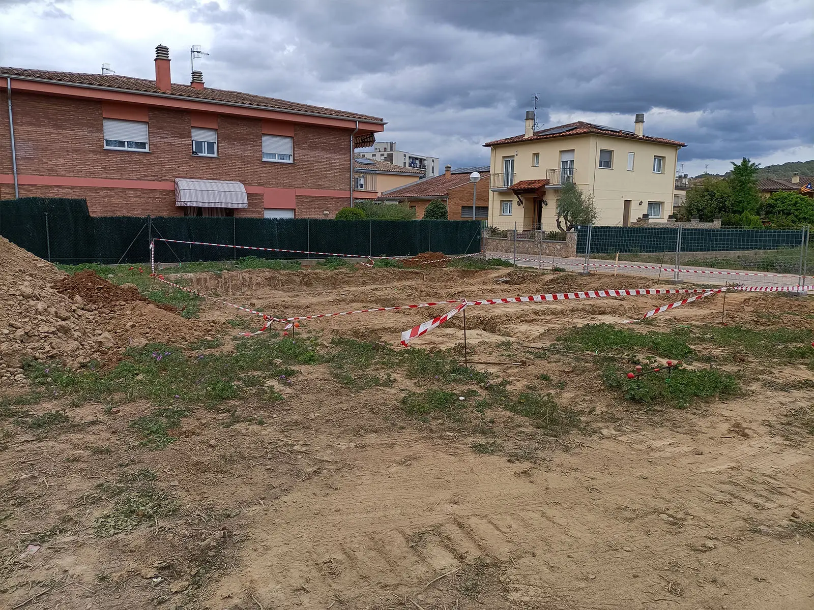 Preparación de la parcela para construir una vivienda unifamiliar en Sarrià de Ter