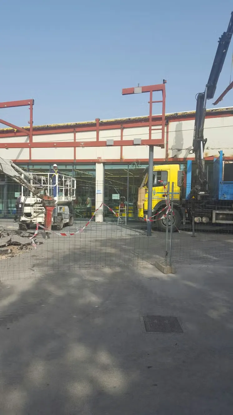 Trabajos de estructura y fachada en supermercado Lidl de Santa Coloma de Farners